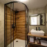 Stargazing Glamping Domes Golte Campo de lujo *