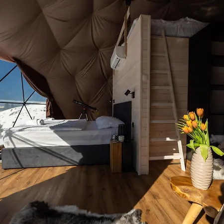 Stargazing Glamping Domes Golte Luksustelt Mozirje