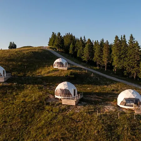 Stargazing Glamping Domes Golte *